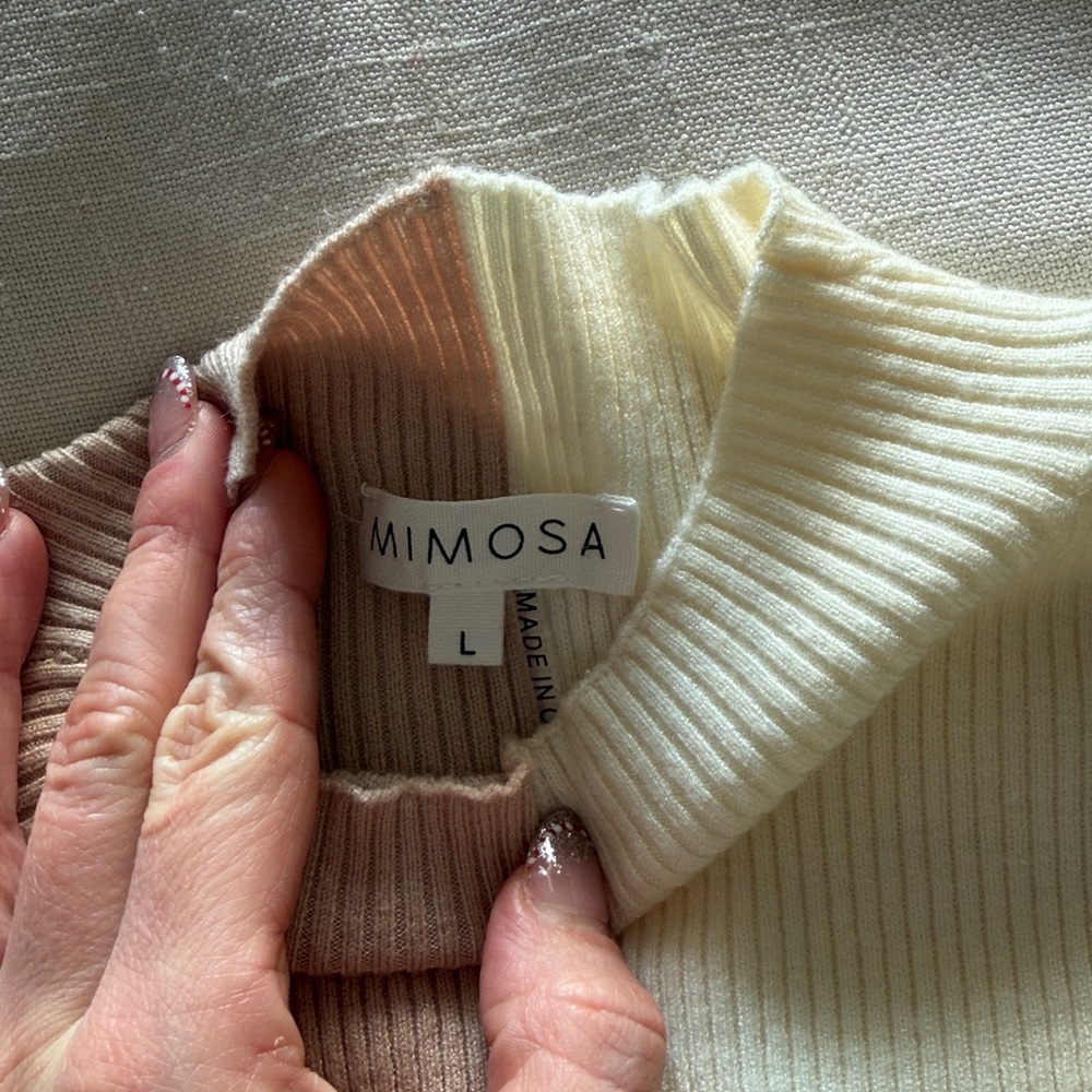 Two-Tone Ribbed Sweater - Picture 4 of 5